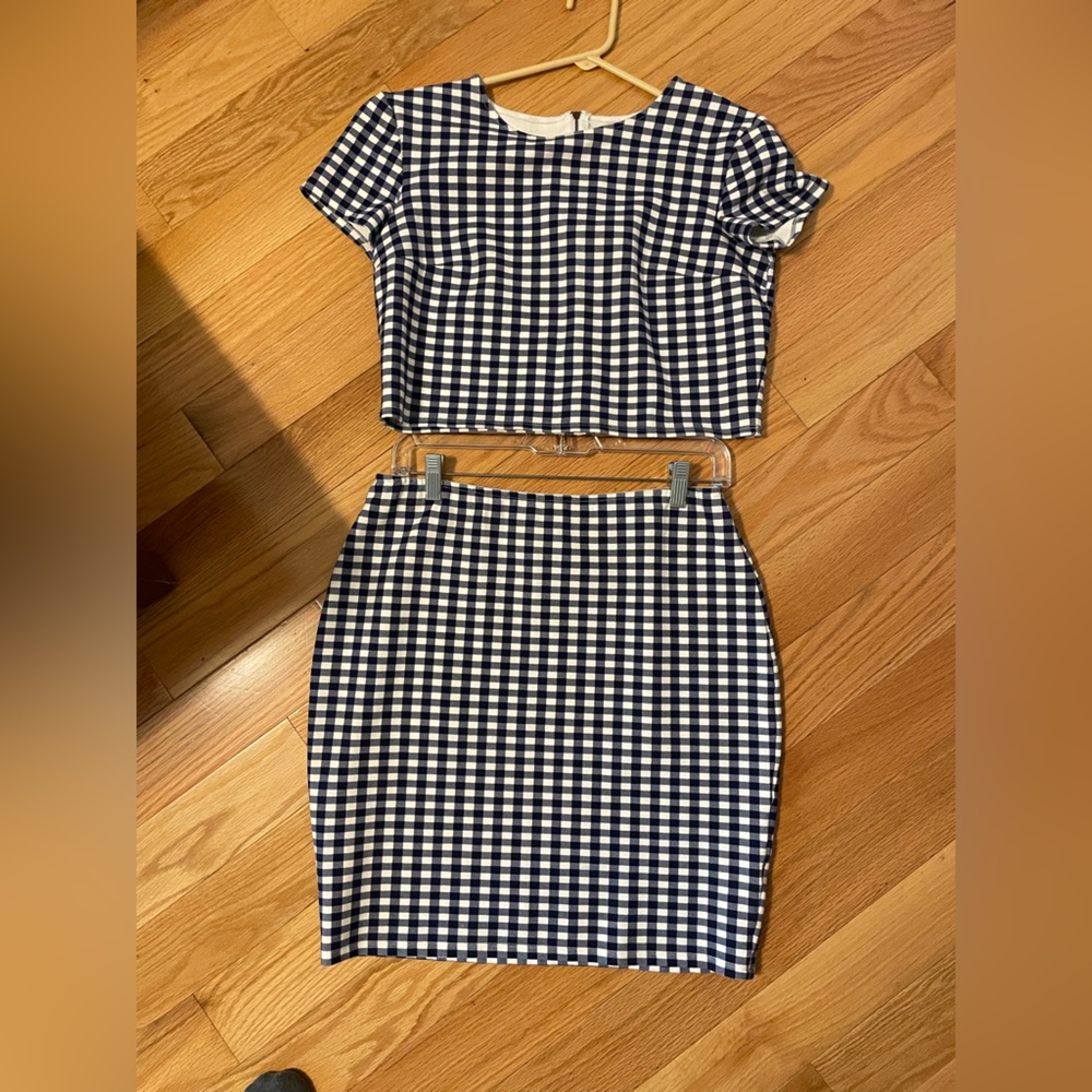2 piece skirt outfit